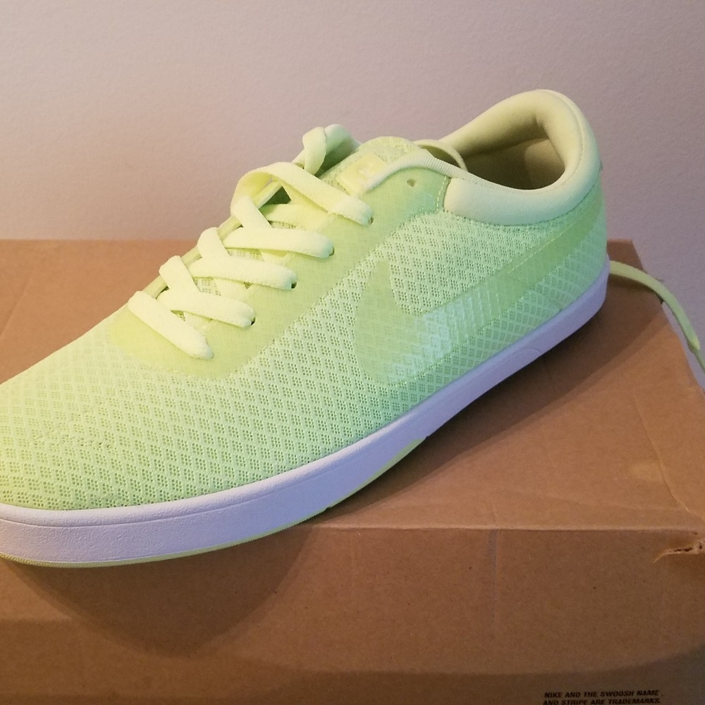 Nike shoes
